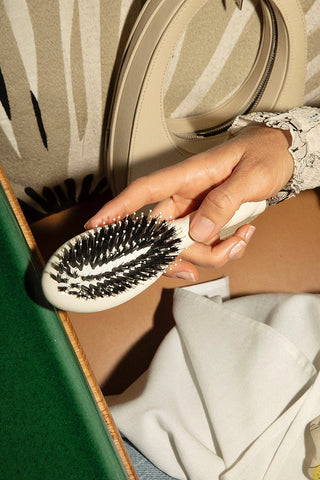 N.03 Small Gentle Scalp Hair Care Brush: Creamy White