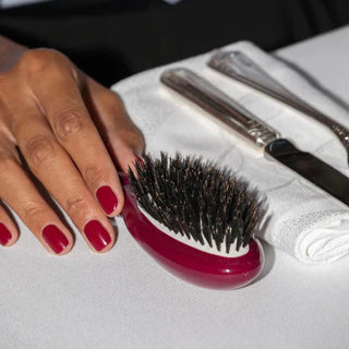 N.01 Small Shine & Care Hair Brush: Cherry Red
